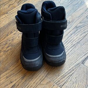 Ecco Kids Snow Boots, toddler US size 9